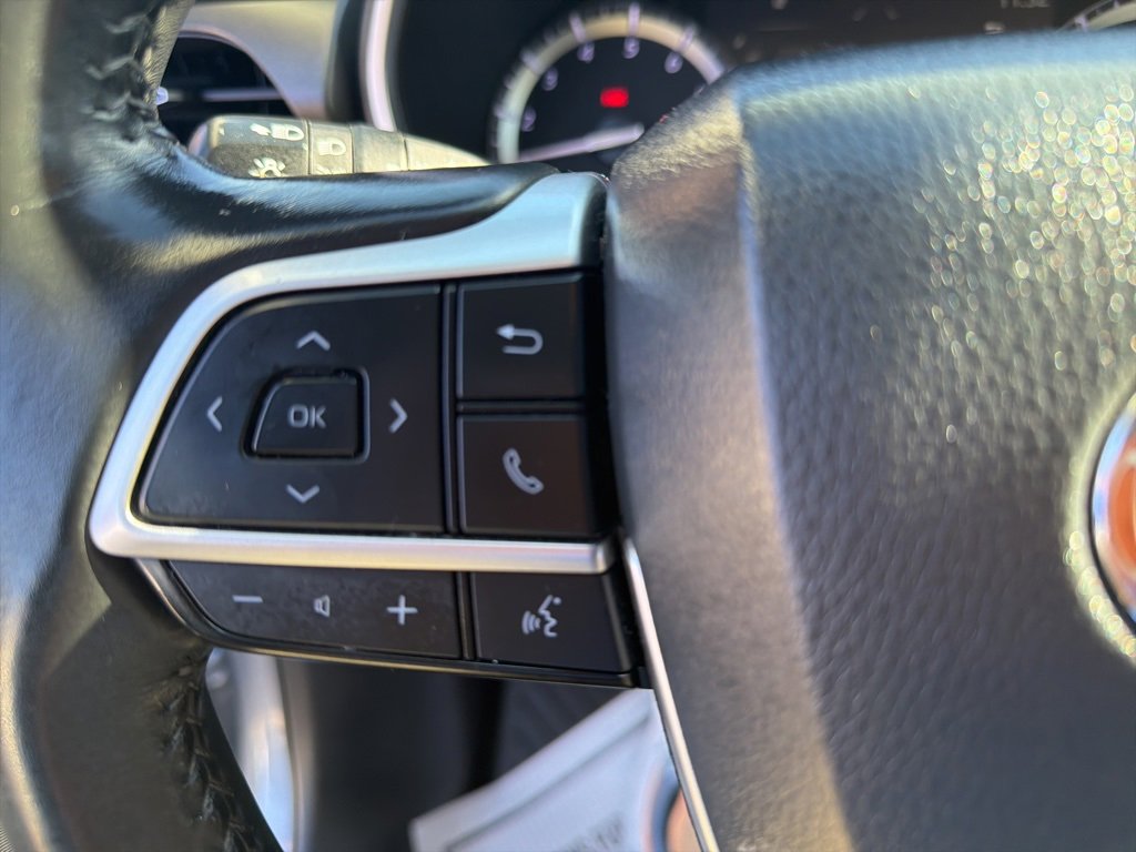 Used 2022 Toyota Highlander XLE image 13