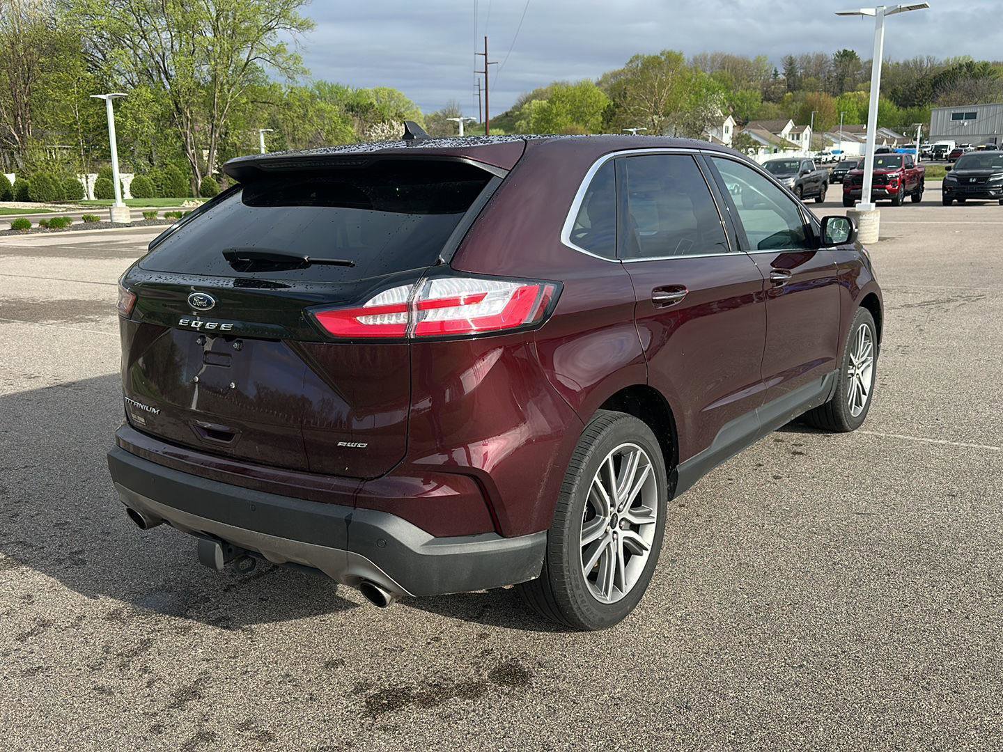 Used 2023 Ford Edge Titanium w/ Class II Trailer Tow Package AWD/4WD image 3