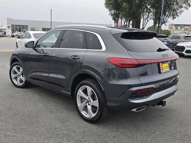 Used 2025 Audi Q5 Premium Plus image 3