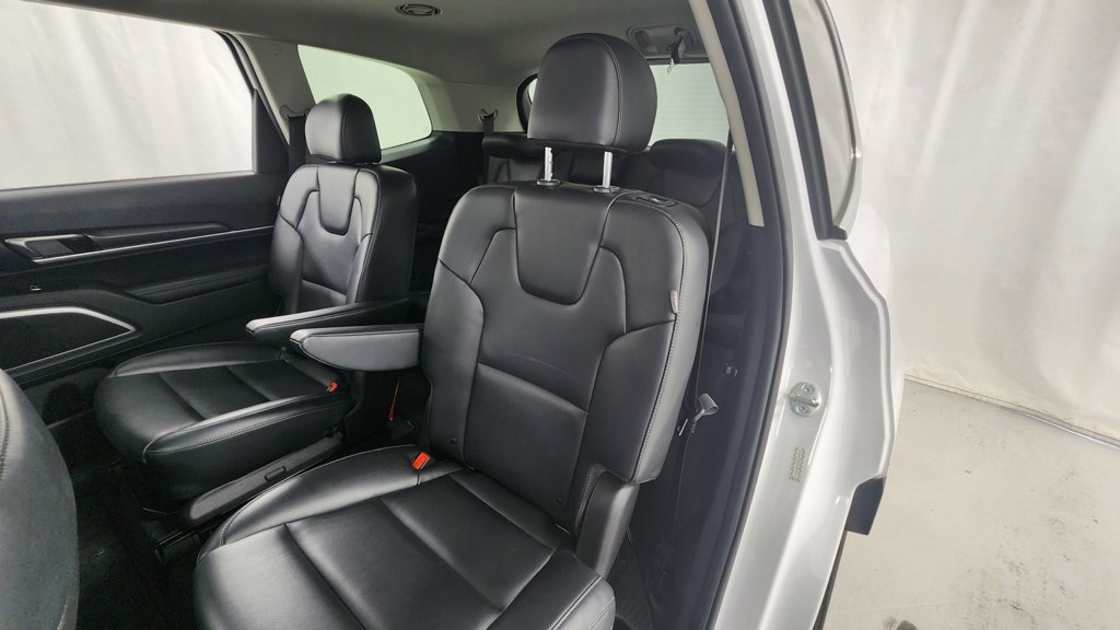 Used 2025 Kia Telluride S AWD/4WD image 12