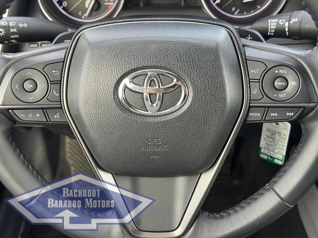 Used 2024 Toyota Camry SE image 11