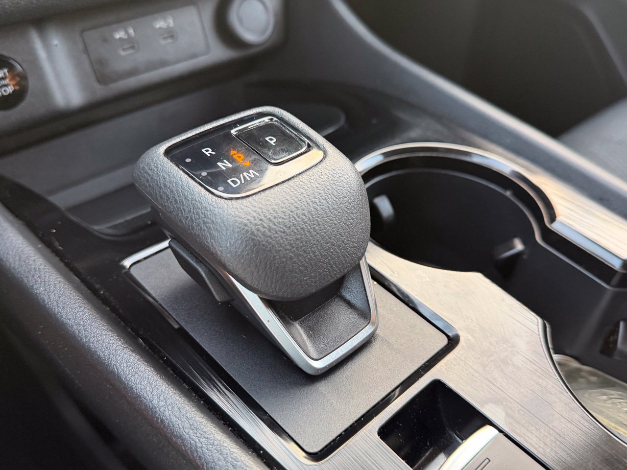 Certified 2025 Nissan Rogue SV FWD image 19
