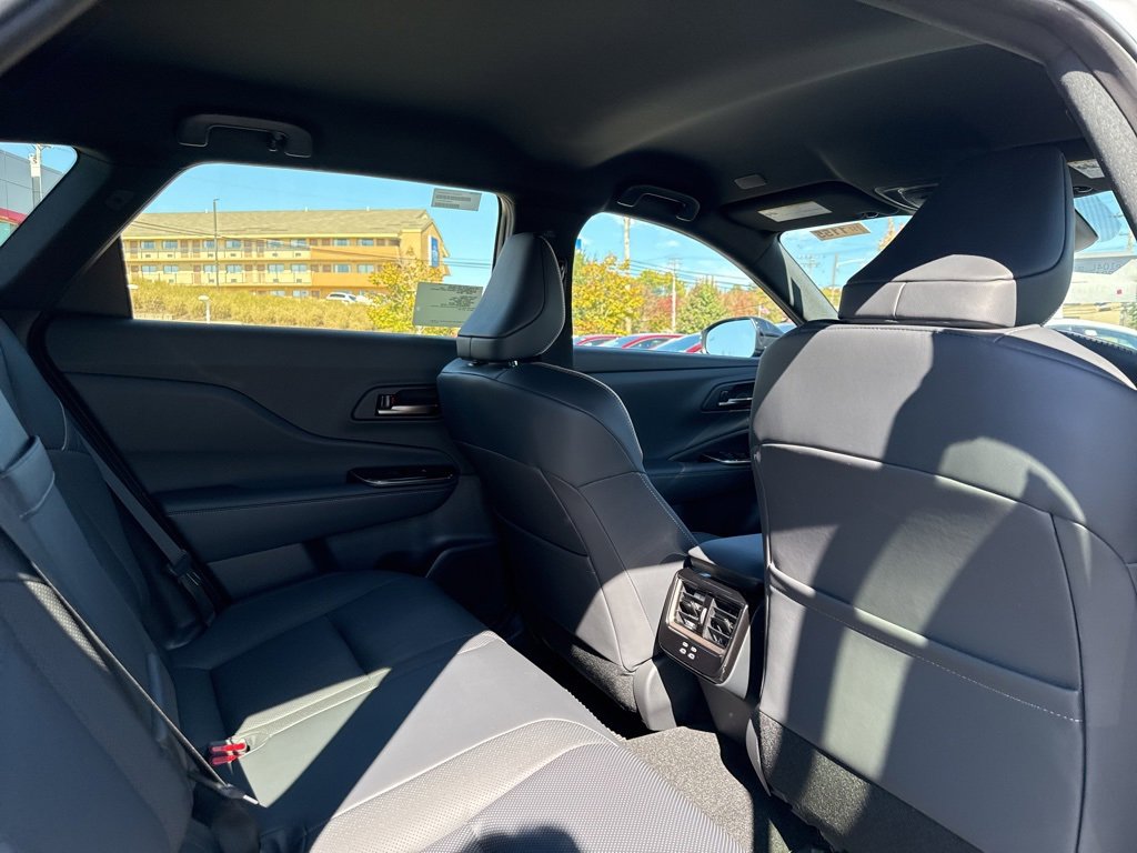 New 2025 Toyota Crown Signia image 9