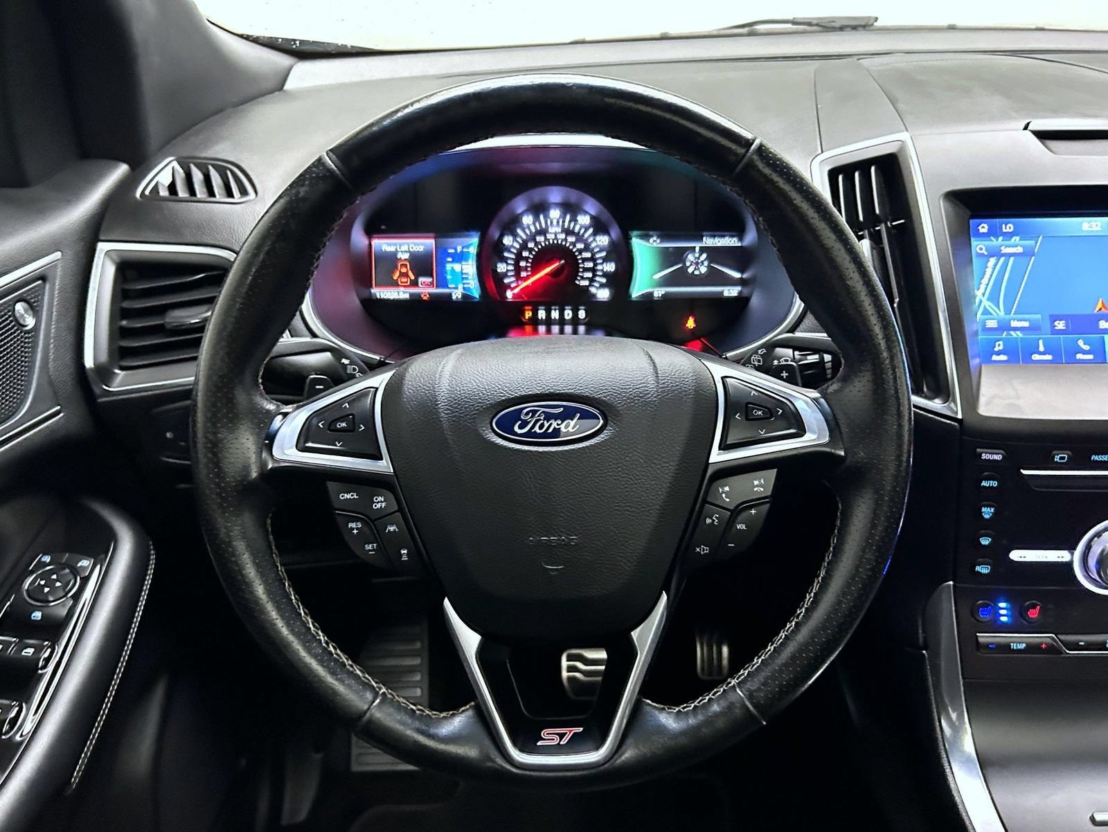 Used 2019 Ford Edge ST w/ Equipment Group 401A AWD/4WD image 12