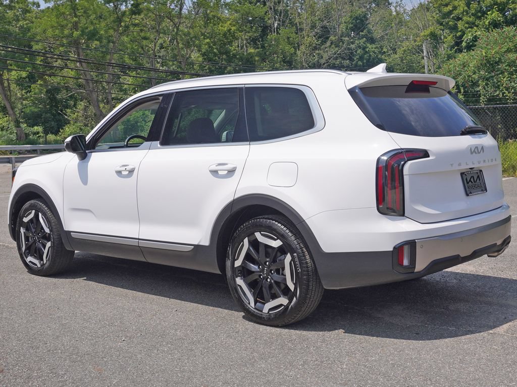 Used 2024 Kia Telluride EX AWD/4WD image 11