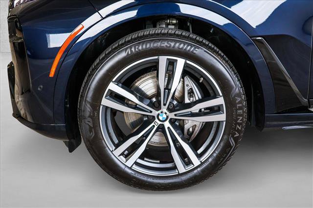 Certified 2026 BMW X7 xDrive40i AWD/4WD image 9