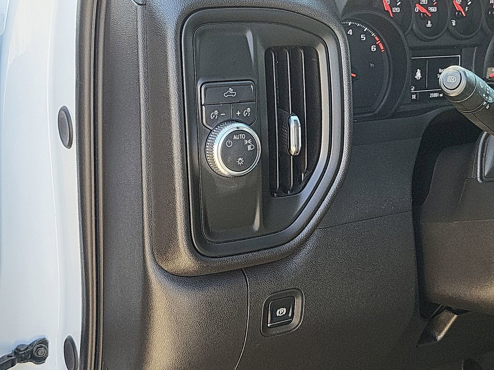 Used 2025 GMC Sierra 1500 Pro w/ Pro Value Package image 17