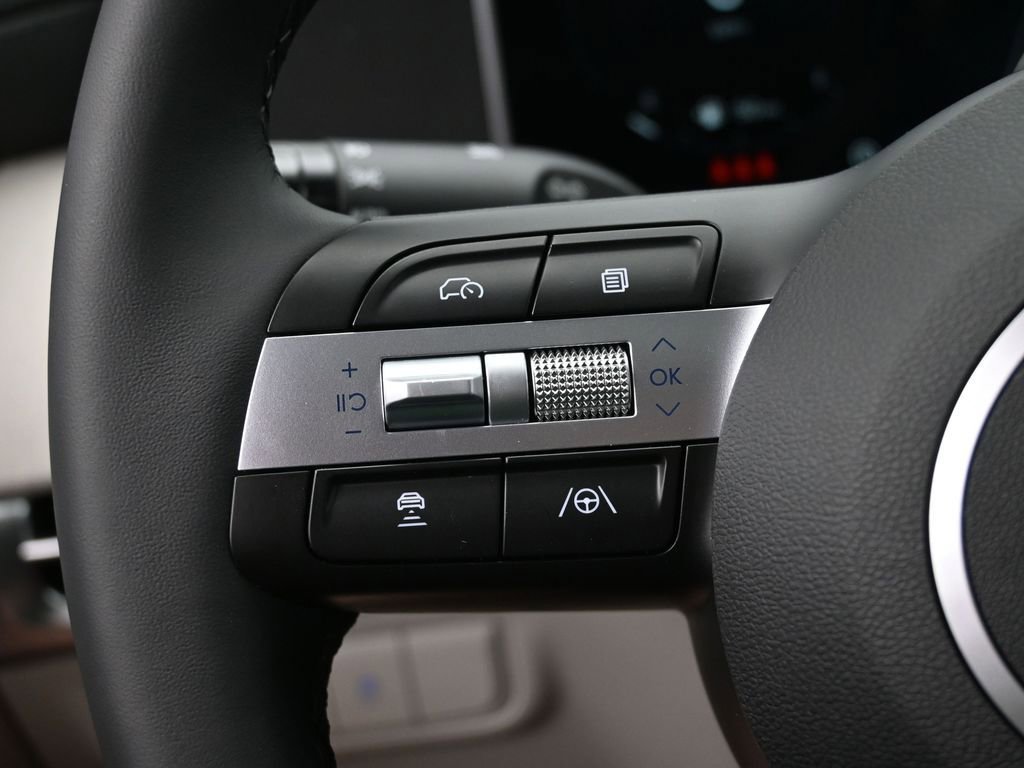 Used 2025 Hyundai Tucson SEL image 13