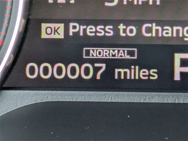 New 2025 Mitsubishi Outlander ES image 30