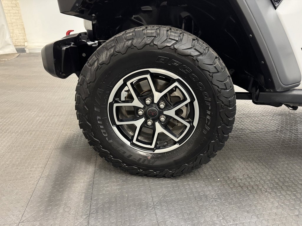 Used 2024 Jeep Wrangler Unlimited Rubicon w/ Convenience Group image 11