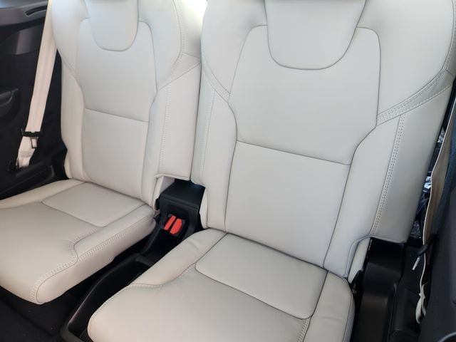 New 2026 Volvo XC90 B6 Ultra w/ Protection Package AWD/4WD image 16