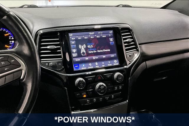 Used 2020 Jeep Grand Cherokee Altitude AWD/4WD image 12