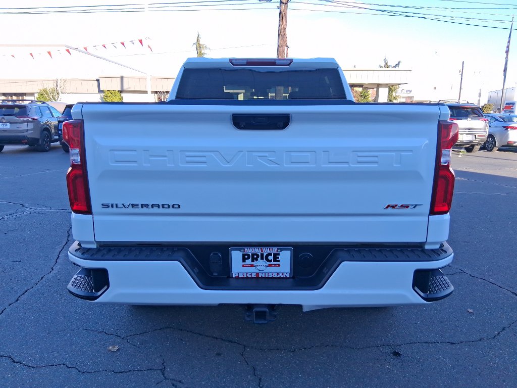 Used 2023 Chevrolet Silverado 1500 RST image 4