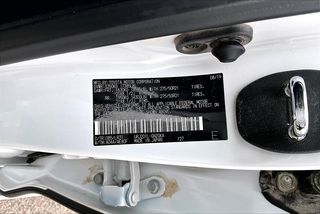 Used 2020 Lexus LX 570 4WD w/ Sport Package image 33