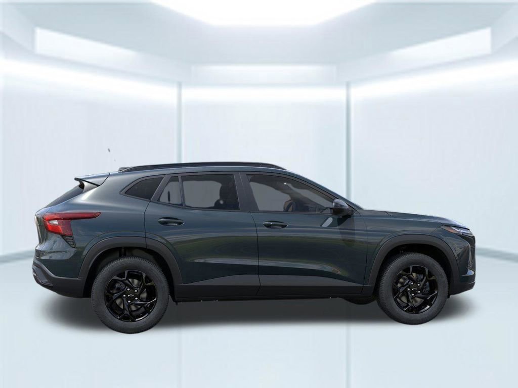 New 2026 Chevrolet Trax LT FWD image 8