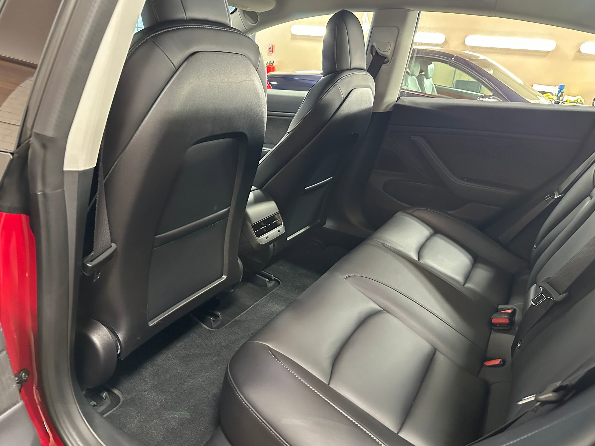 Used 2018 Tesla Model 3 Long Range image 16