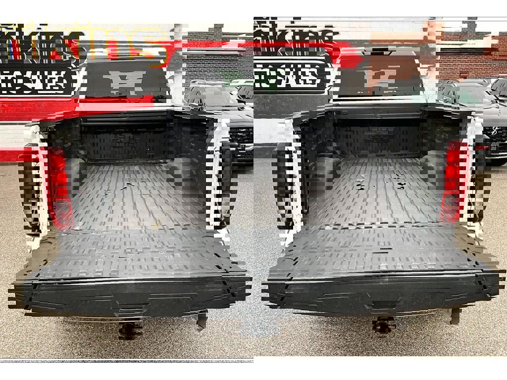 Used 2023 GMC Sierra 2500 SLE w/ SLE Value Package; image 30