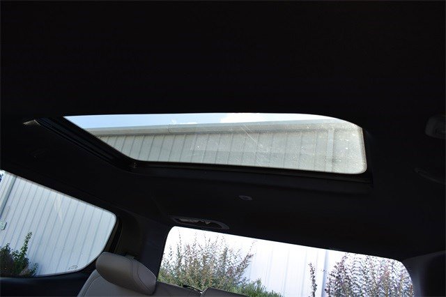 Used 2025 Jeep Wagoneer Series III w/ Premium Group I image 35