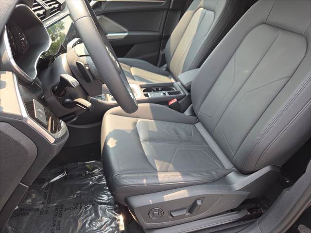Certified 2025 Audi Q3 2.0T Premium Plus w/ Premium Plus Package AWD/4WD image 6