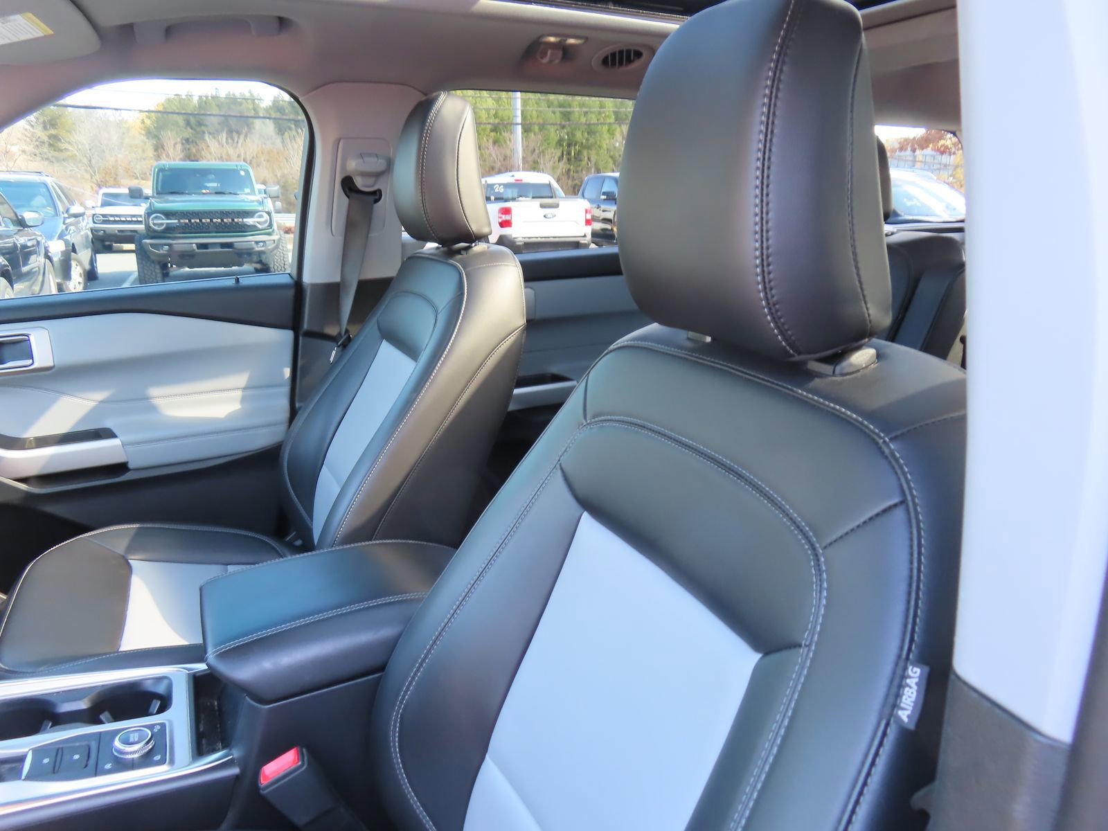 Certified 2024 Ford Explorer XLT w/ Equipment Group 202A image 25