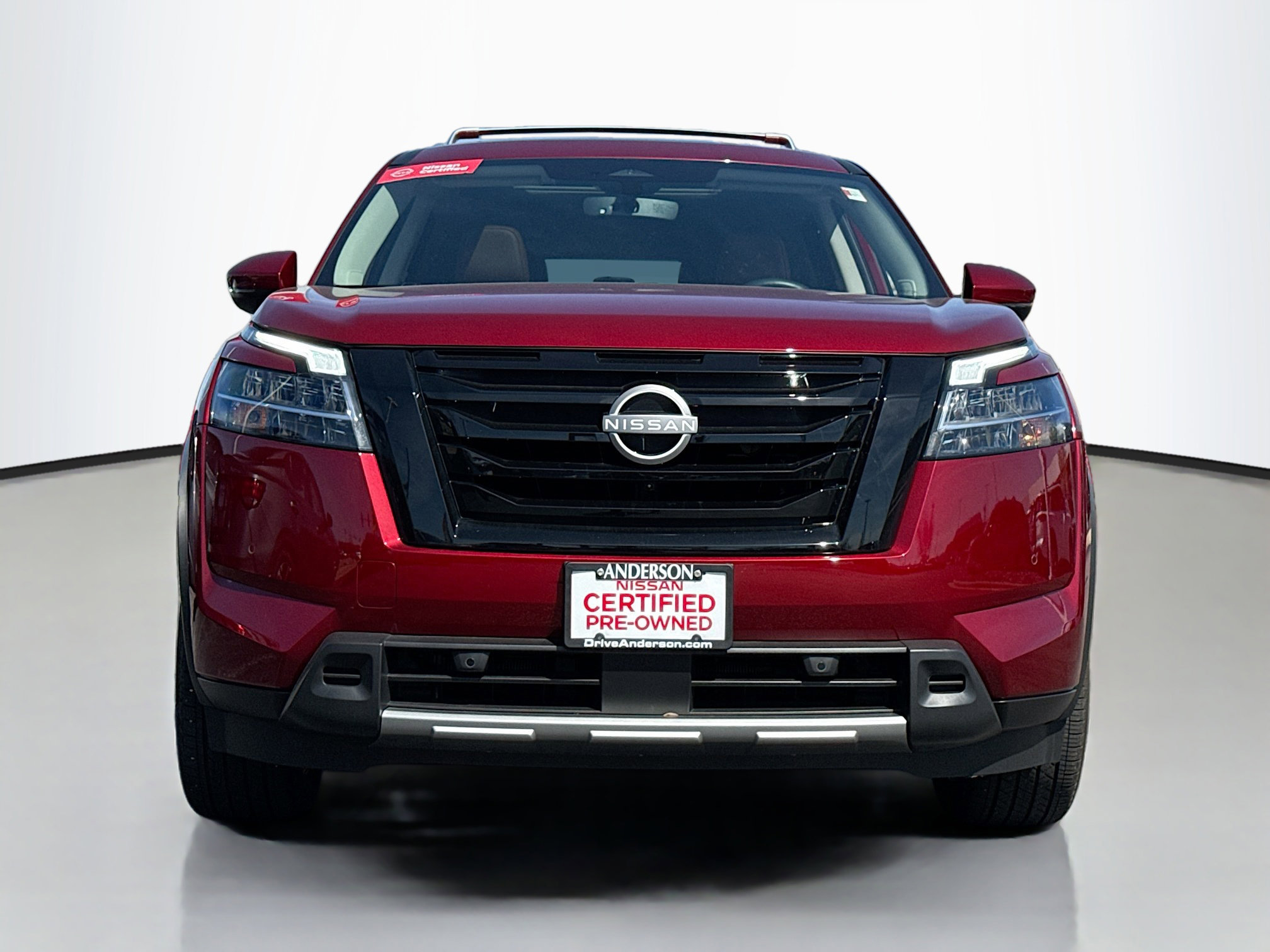 Used 2024 Nissan Pathfinder Platinum w/ Black Appearance Package AWD/4WD image 19