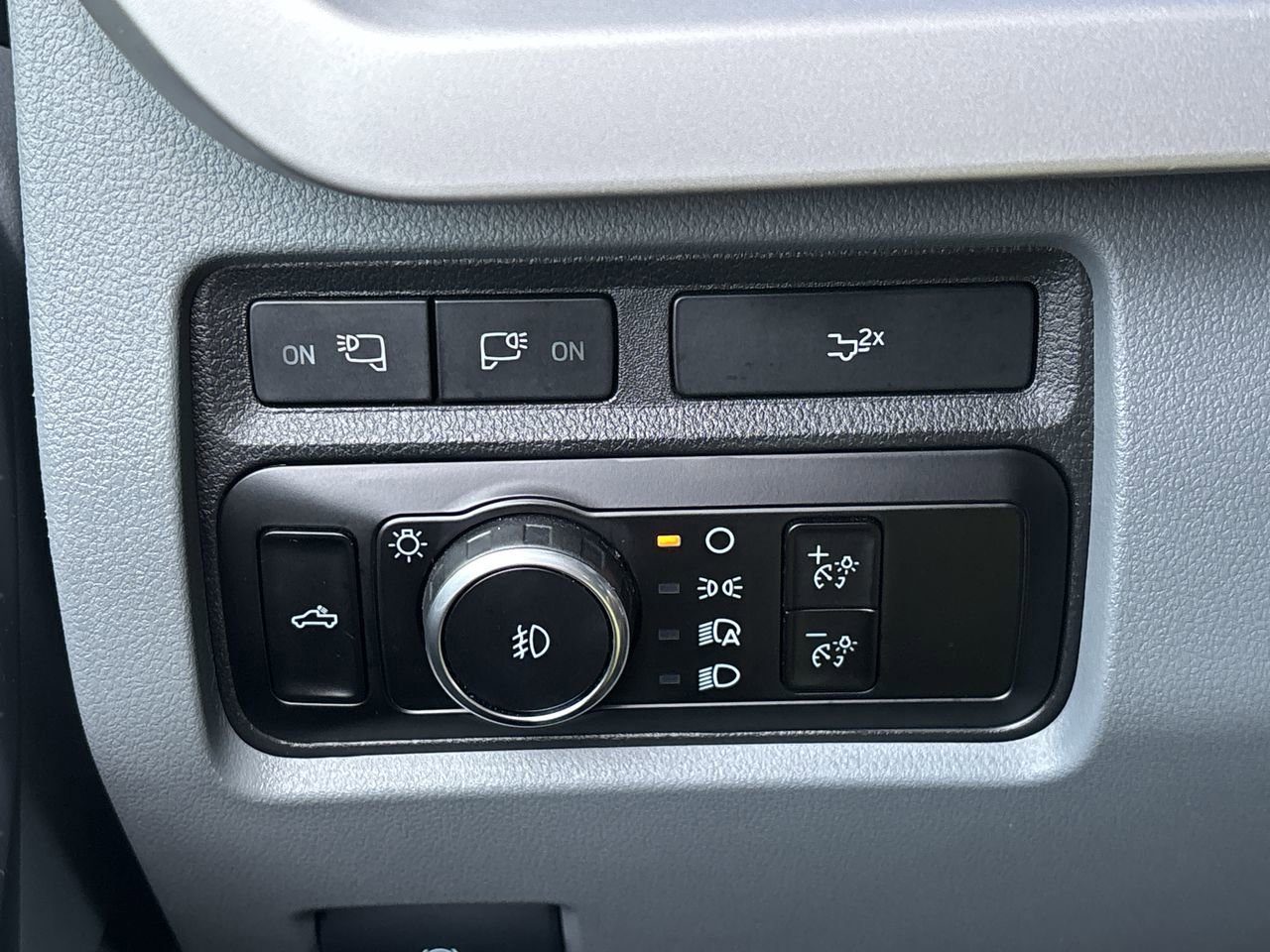 Certified 2023 Ford F250 XLT w/ XLT Premium Package image 26