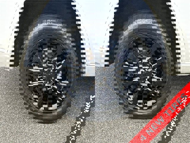 Certified 2021 Jeep Grand Cherokee Laredo X image 12