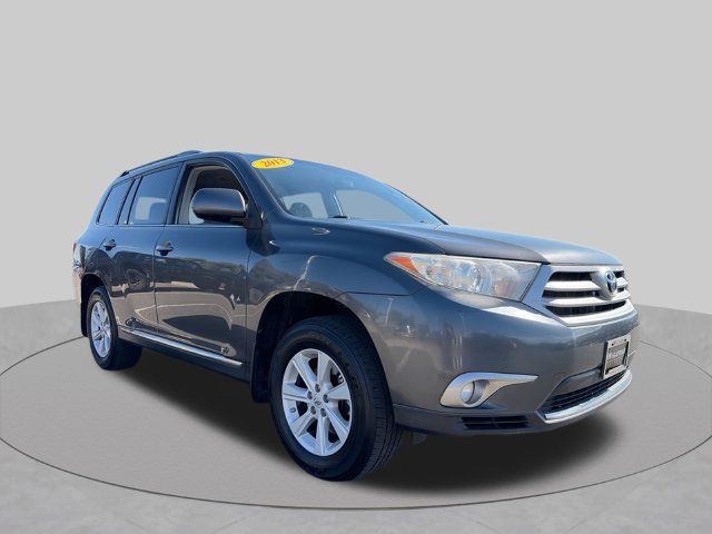 Used 2013 Toyota Highlander Plus w/ Protection Pkg AWD/4WD image 2