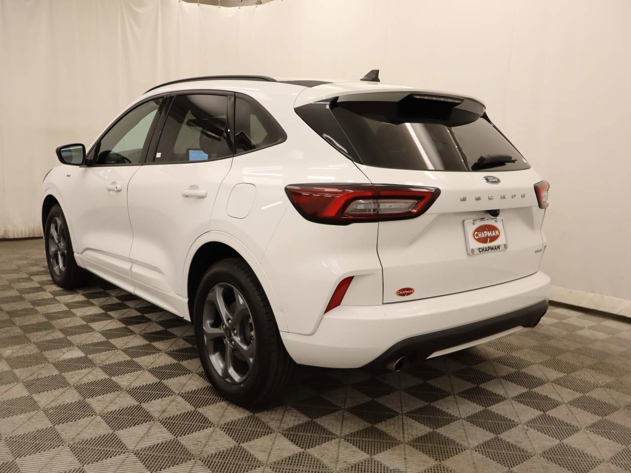 Used 2023 Ford Escape ST-Line image 3