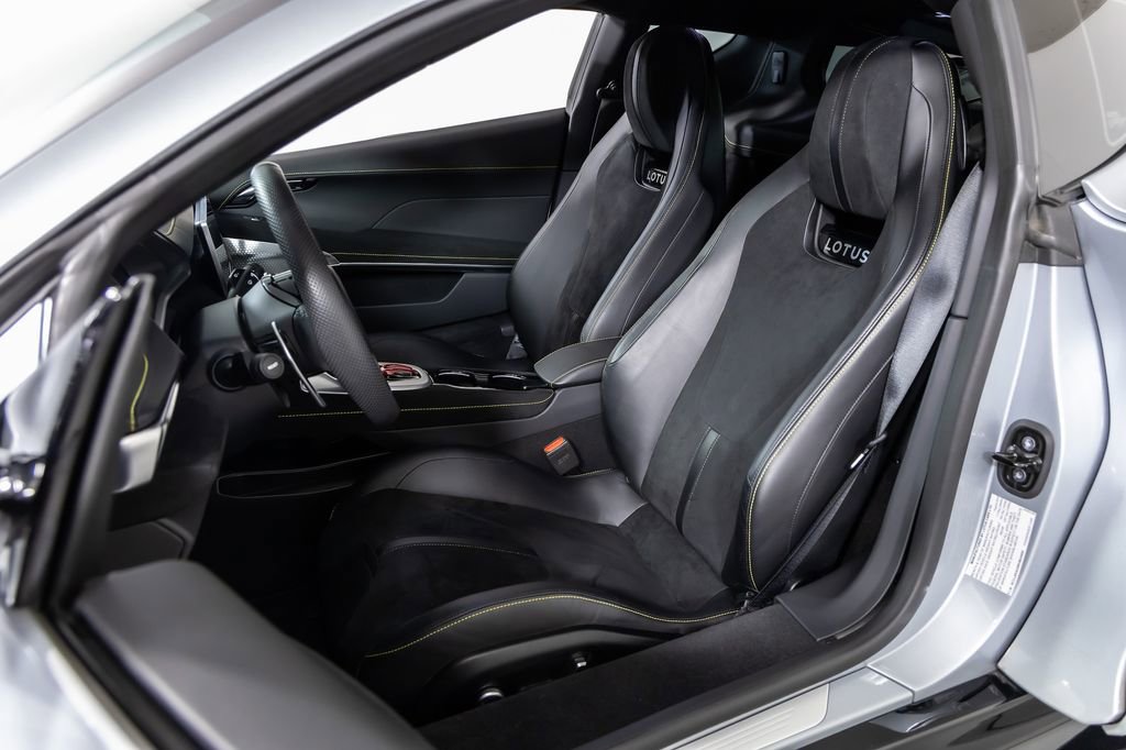 Used 2024 Lotus Emira First Edition image 5