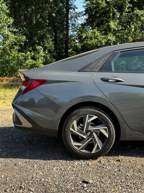 Certified 2025 Hyundai Elantra Sport FWD image 28