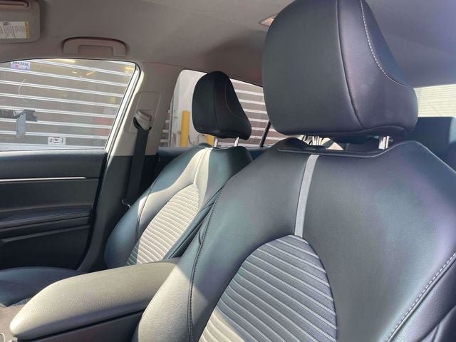 Certified 2021 Toyota Camry SE w/ Carpet Mat Package (TMS) AWD/4WD image 20