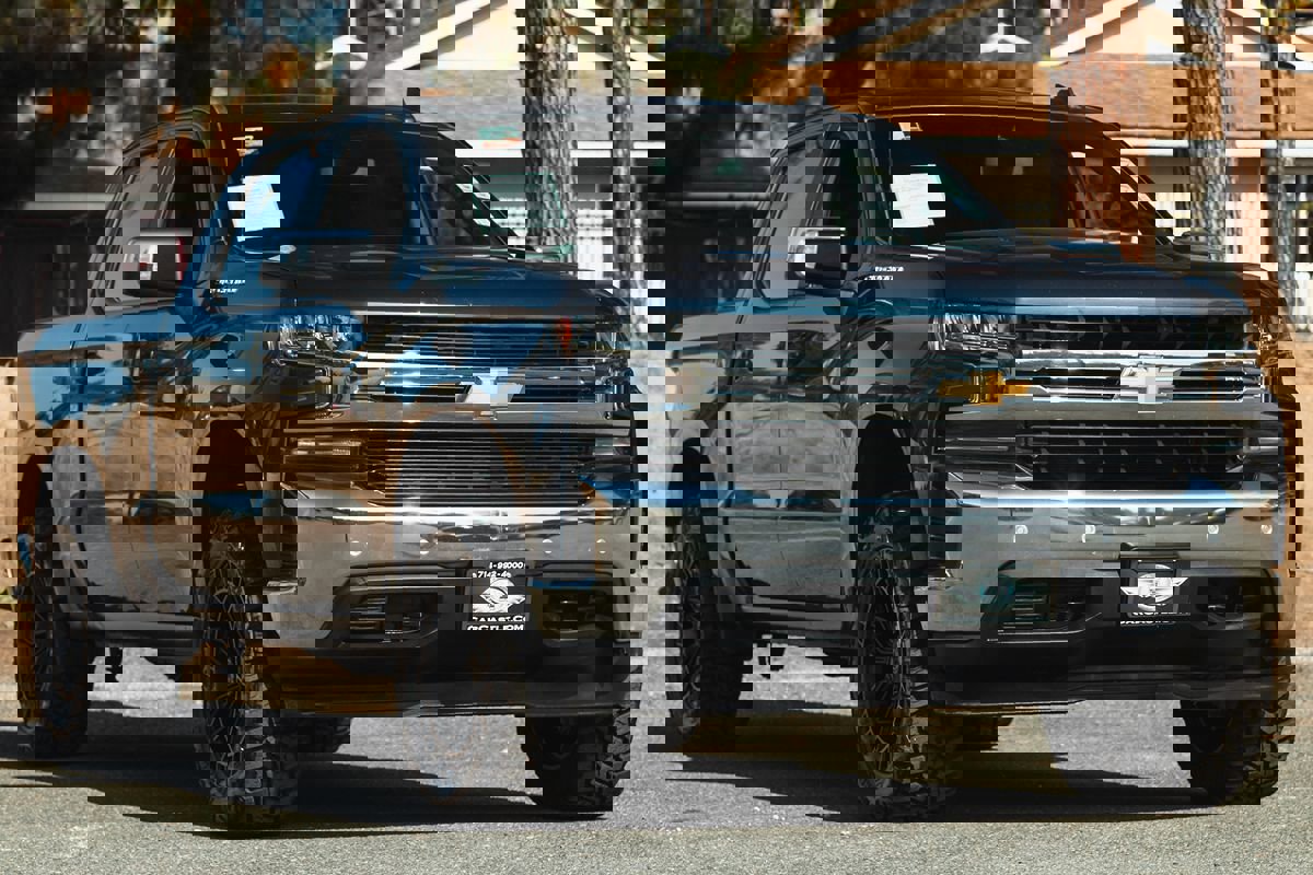 Used 2020 Chevrolet Silverado 1500 LT w/ All-Star Edition image 8