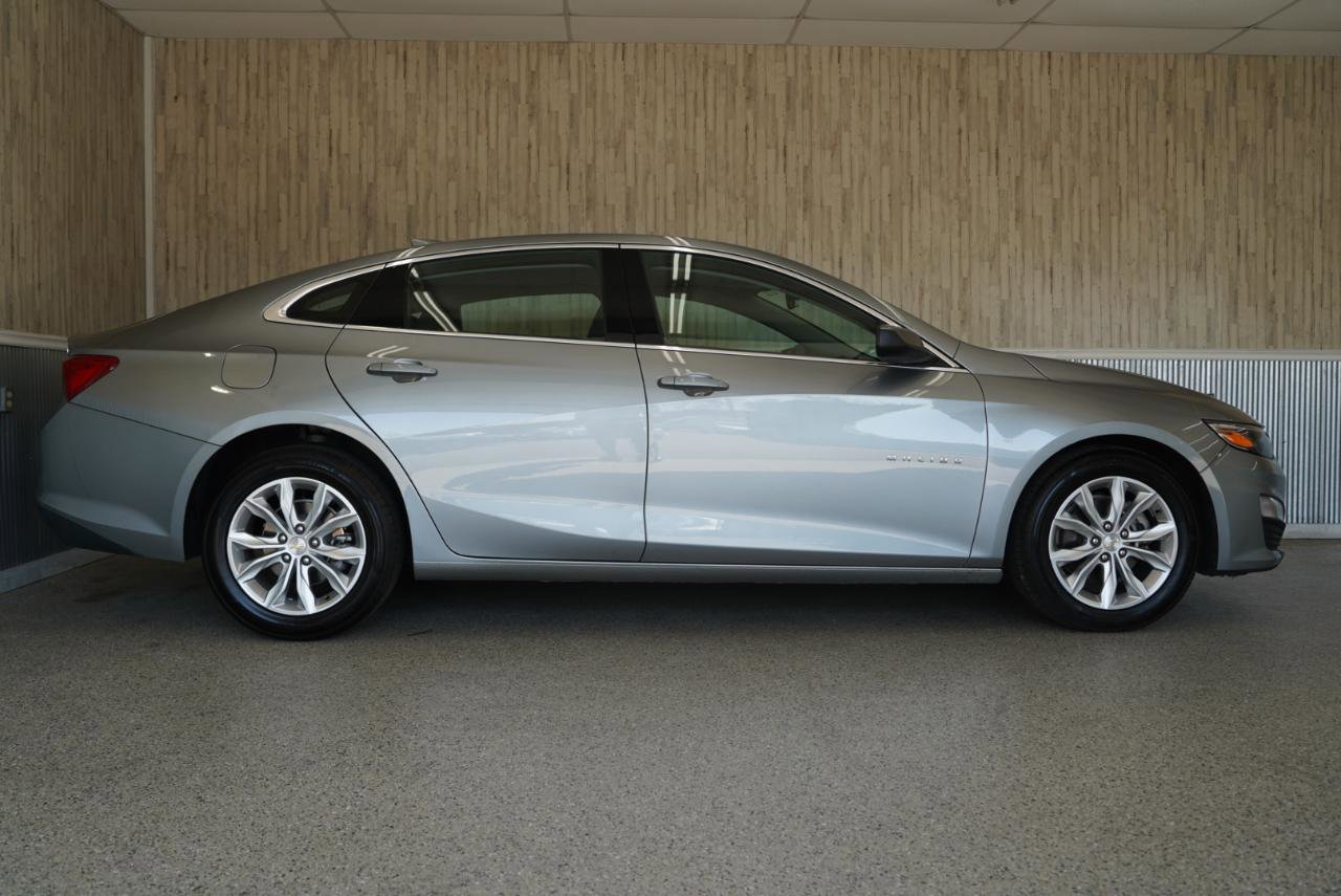 Used 2025 Chevrolet Malibu LT image 6