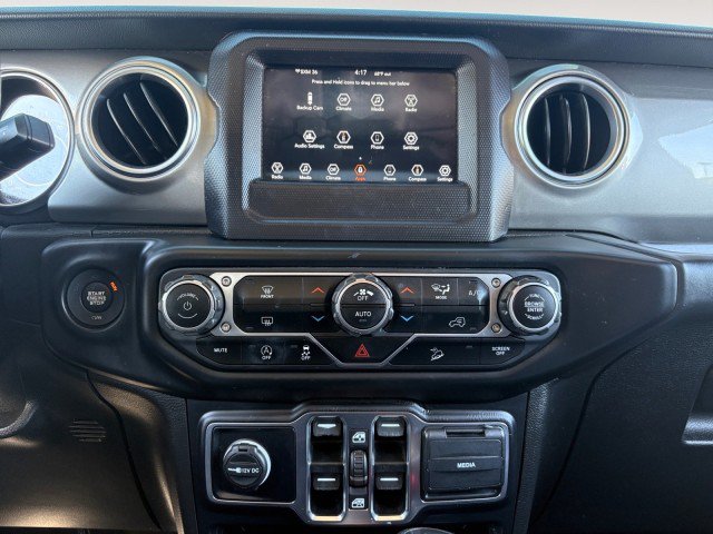 Used 2020 Jeep Wrangler Unlimited Sahara AWD/4WD image 4