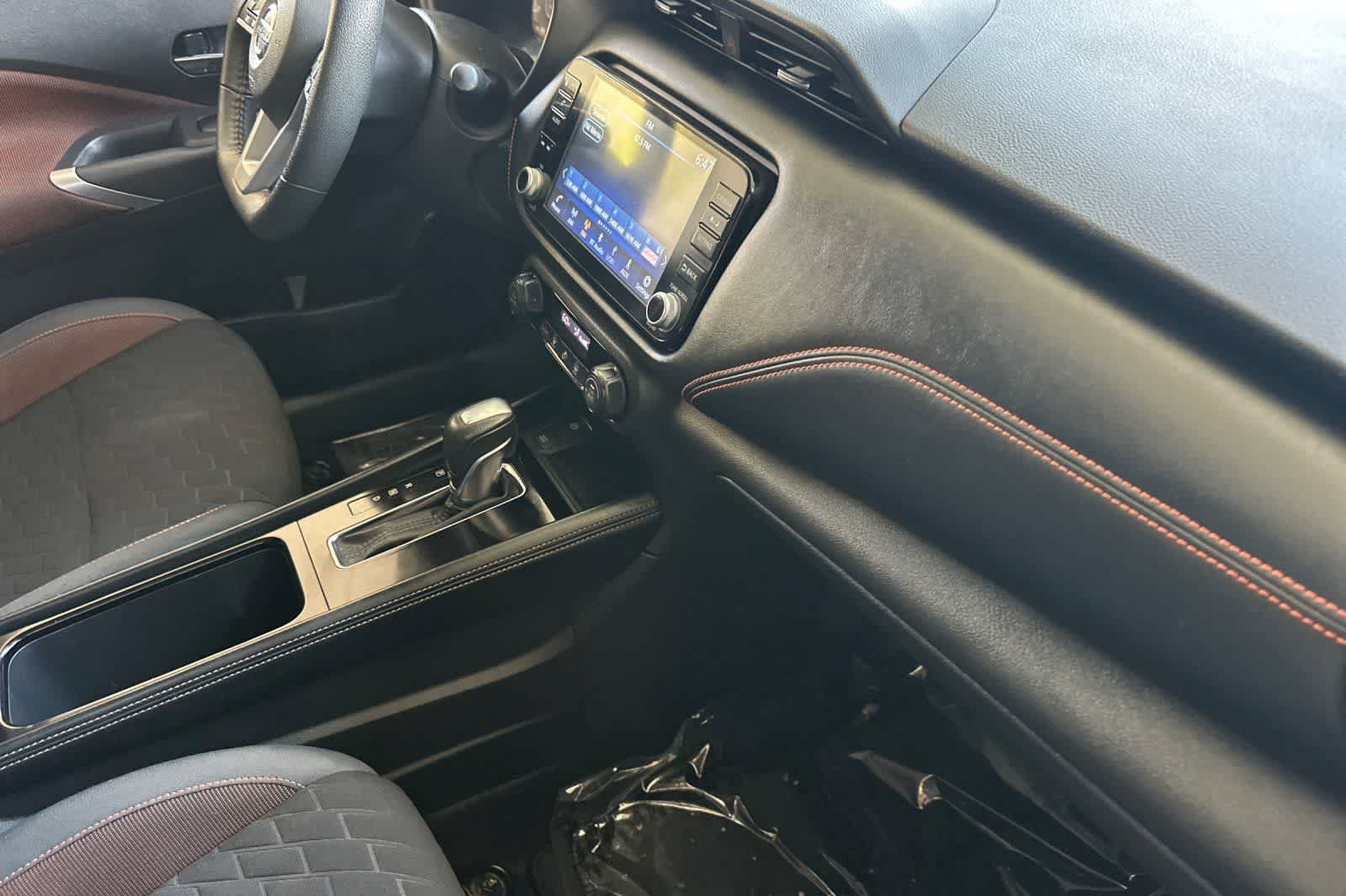Used 2021 Nissan Kicks SR w/ Interior Electronics Package FWD image 19