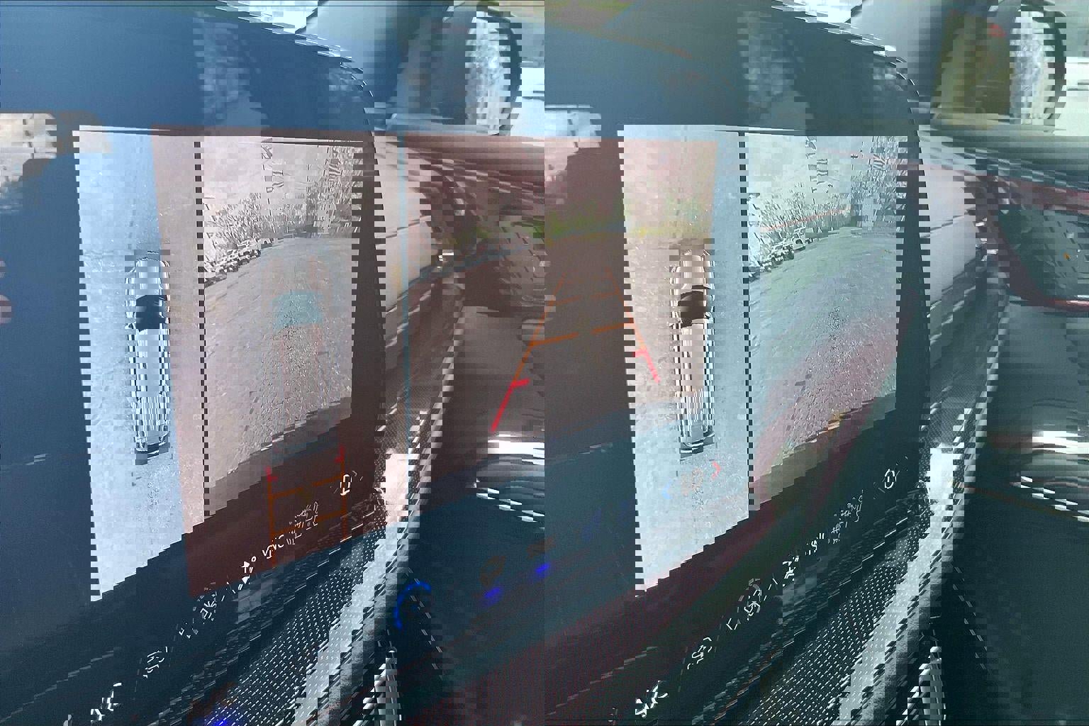 Used 2024 Chevrolet Traverse RS image 22