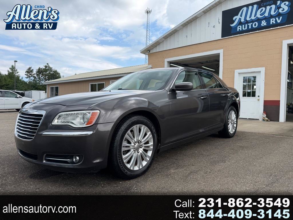 Used 2013 Chrysler 300 AWD w/ Driver Convenience Group image 1