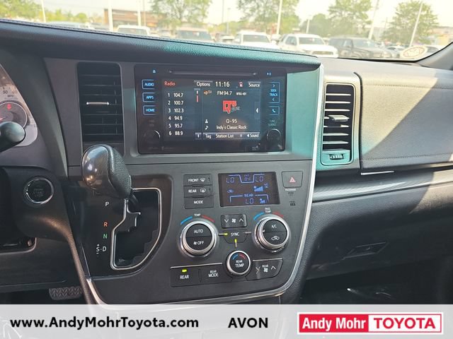 Used 2015 Toyota Sienna SE Premium FWD image 20