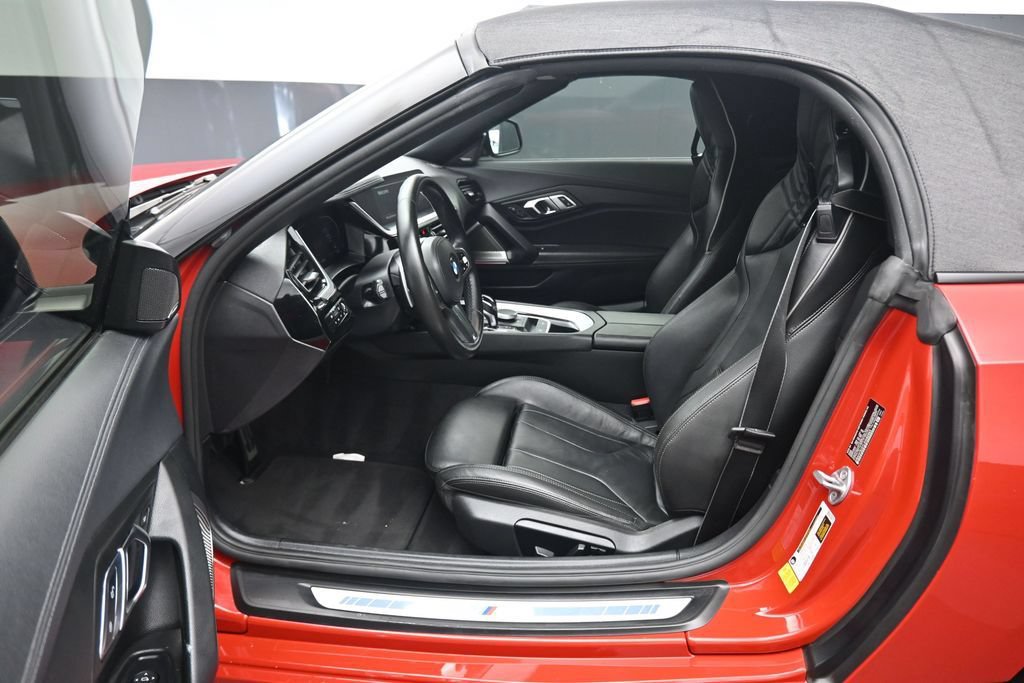 Used 2020 BMW Z4 sDrive30i w/ Executive Package RWD image 13