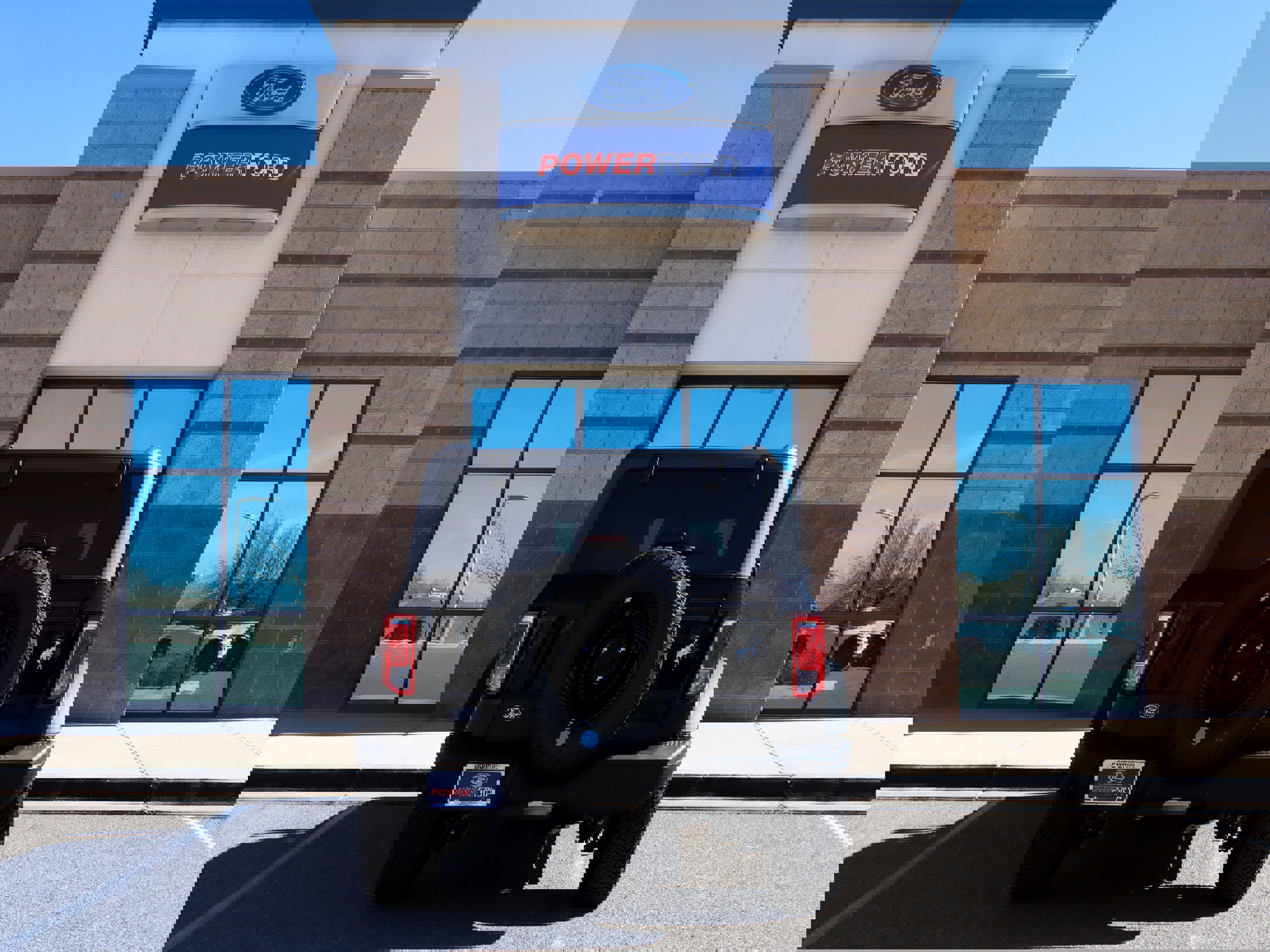 New 2026 Ford Bronco Big Bend w/ Black Diamond Package image 7