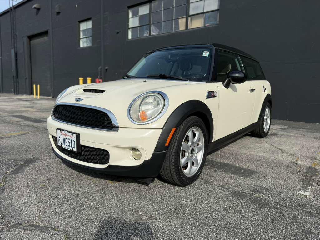 Used 2010 MINI Cooper Clubman S image 1