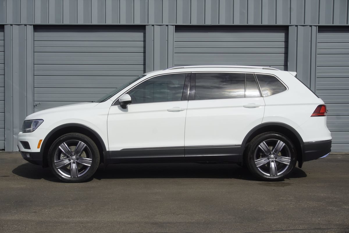 Used 2020 Volkswagen Tiguan SEL AWD/4WD image 2