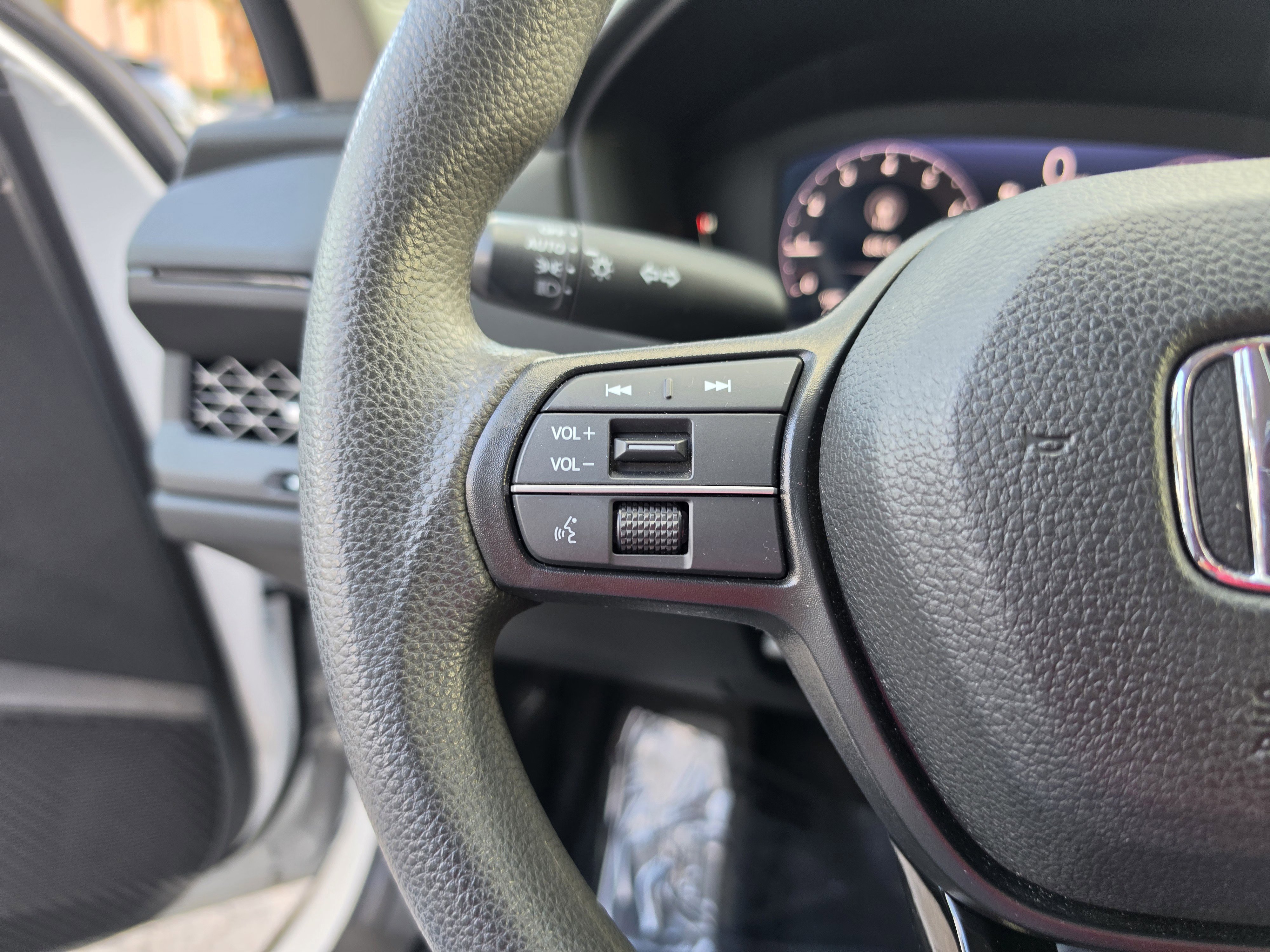 Certified 2023 Honda Accord EX image 46