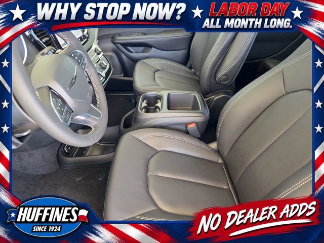 New 2026 Chrysler Voyager LX FWD image 10