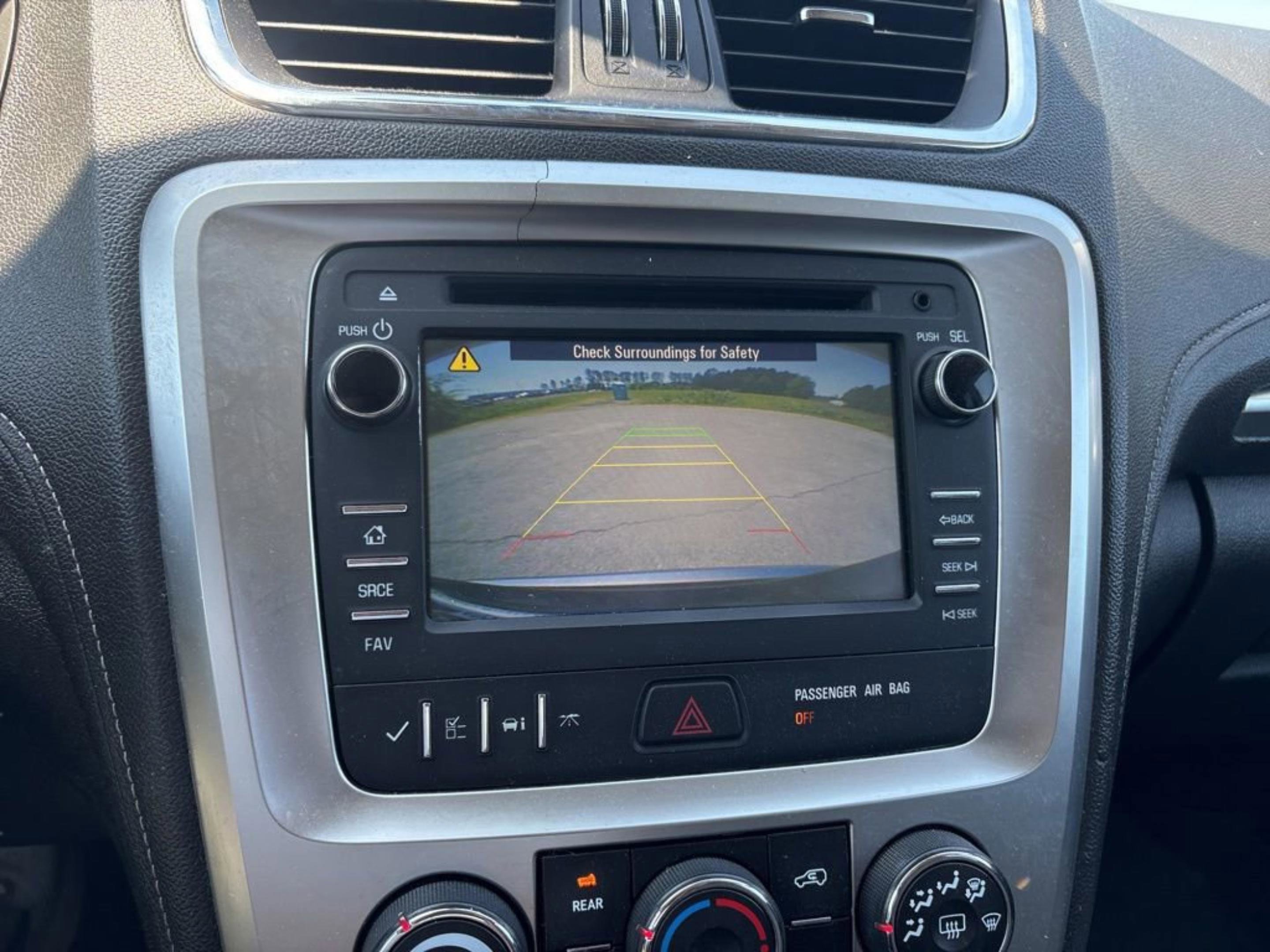 Used 2014 GMC Acadia SLE image 16