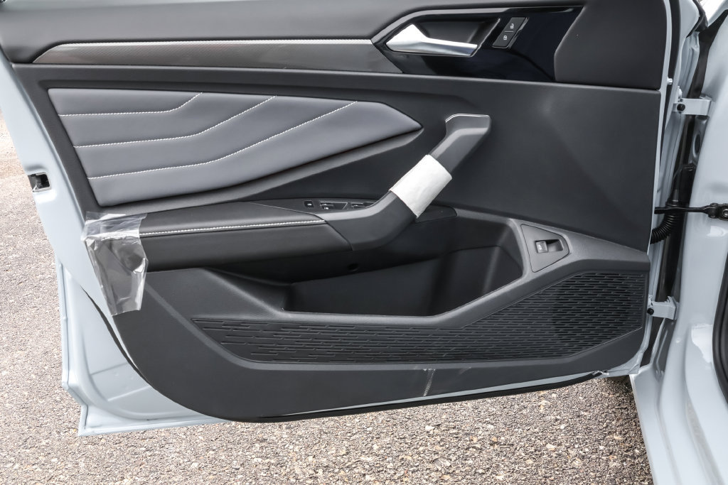 New 2027 Volkswagen Jetta SEL FWD image 34