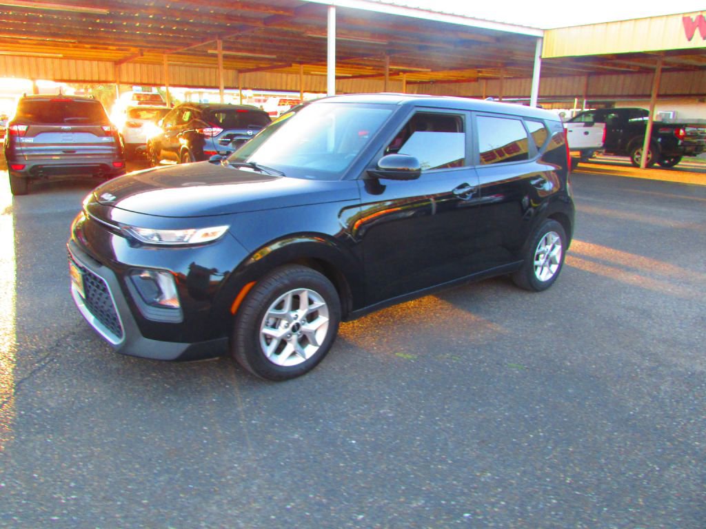 Used 2022 Kia Soul S image 12