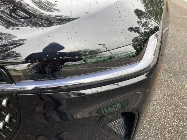 Used 2025 Lincoln Nautilus Premier w/ Equipment Group 102A image 10