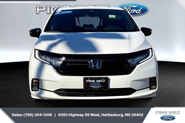 Used 2024 Honda Odyssey Sport image 3